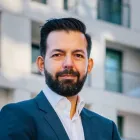 Ă–mer Uyar - Immobilienquartier