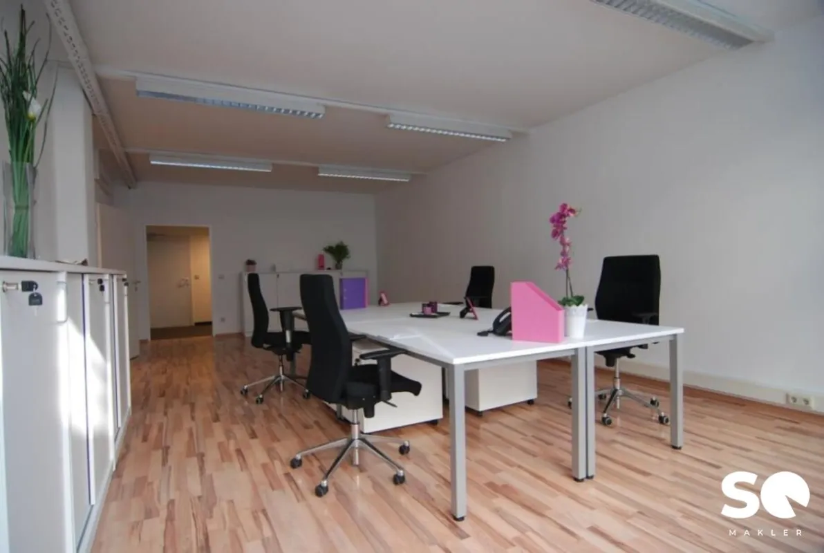 #SQ - RUHIGES HELLES ECKBÜRO MIT TERRASSE - Bild 1