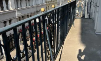1, Jugendstil - Balkon - im Herzen der Stadt