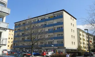 HELLE 2-ZIMMER-WOHNUNG IN RUHIGER LAGE