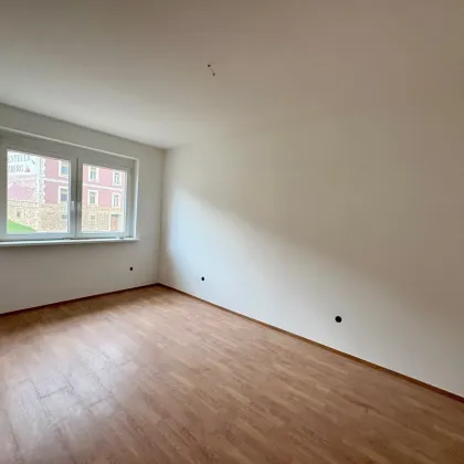 Erstbezug nach Generalsanierung - 3 Zimmer - Balkon - Bild 3