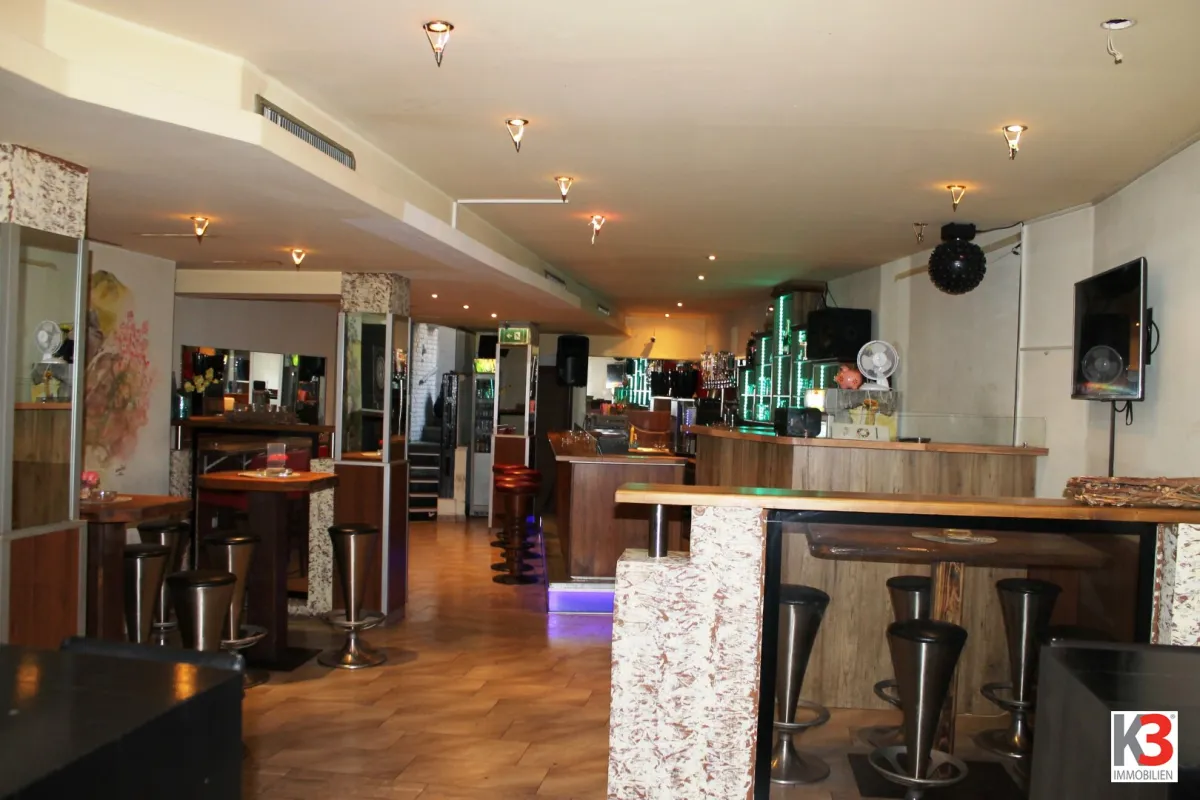 Anlageobjekt: Traditionelle Bar in Wörgl zu verkaufen! - Bild 1