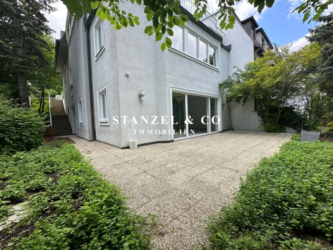 DOPPELHAUSHÄLFTE MIT EIGENGARTEN UND GARTENTERRASSE - Bild 1