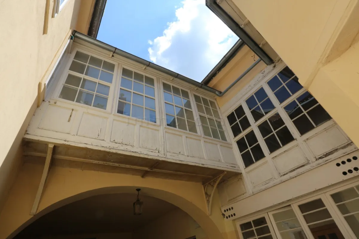 4-Zimmer-Wohnung in Toplage im Zentrum von Baden - Fußgängerzone - Bild 1