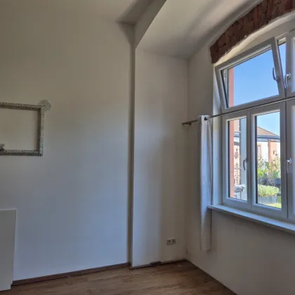 Bahnhofsnahes BÜRO im charmanten Altbau-Stil mit Gartennutzung - Bild 2