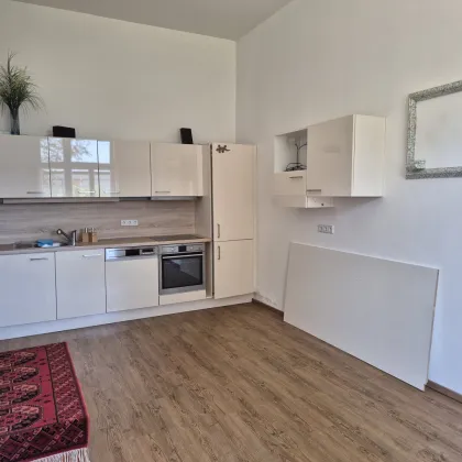 Bahnhofsnahes BÜRO im charmanten Altbau-Stil mit Gartennutzung - Bild 3