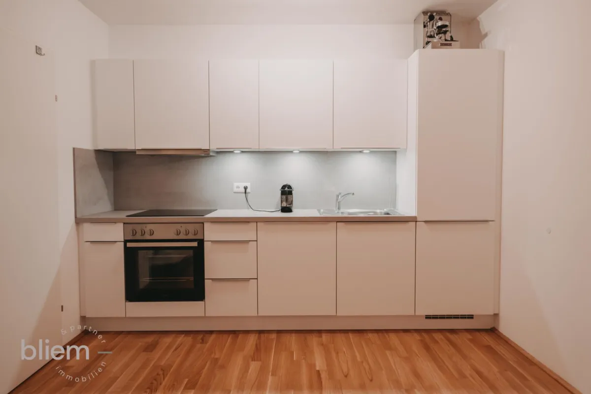 NEUWERTIGE SINGLEWOHNUNG 11100! - Bild 1