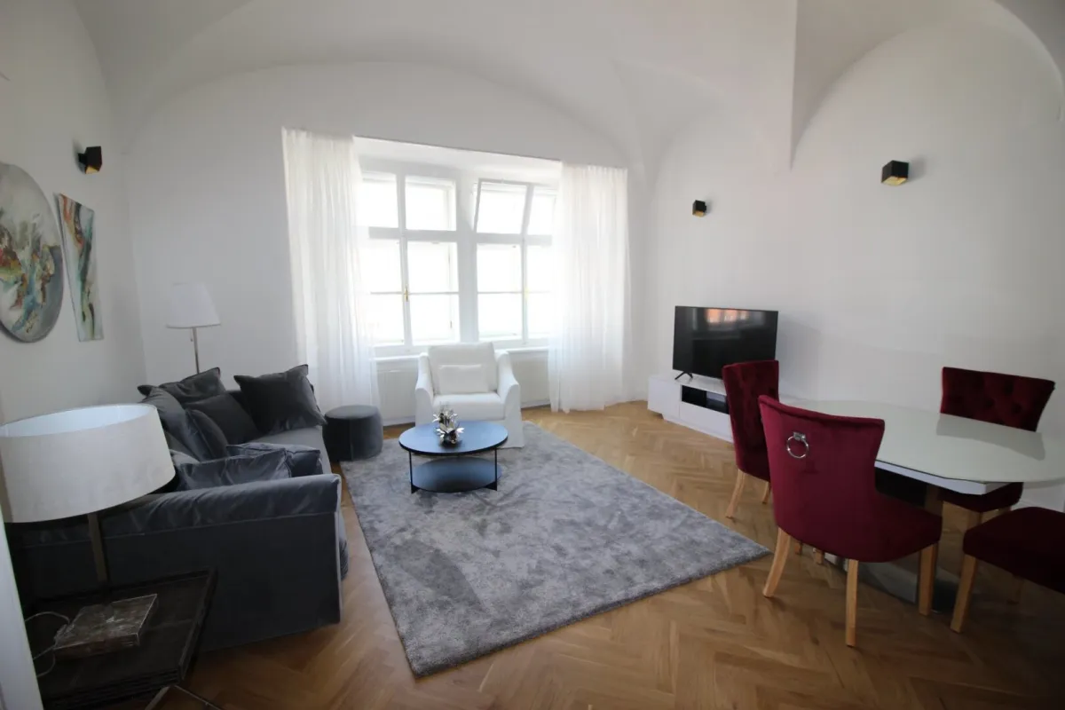 Möbliertes Apartment in der Villacher Innenstadt für Kurzeit- und Langzeitvermietung - Bild 1