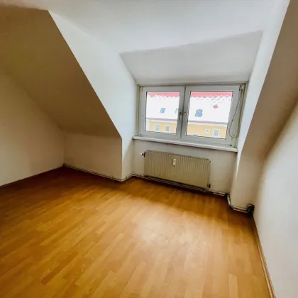 Preishit - 2 Zimmer - Dachgeschoß - Bild 3