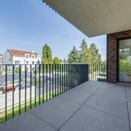 Charmante 2 Zimmer Wohnung mit Blick auf die Weingärten - Bild 3