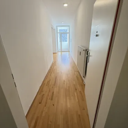 WG geeignete Zwei Zimmer Wohnung Nahe Stadhalle und Lugner City mit Loggia... - Bild 2