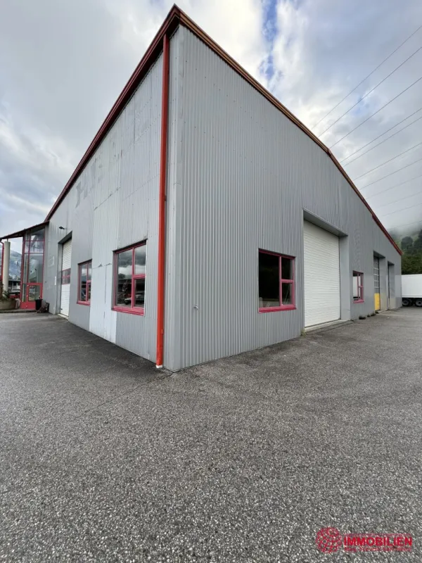 Gewerbehalle in Uderns/Zillertal - Bild 1