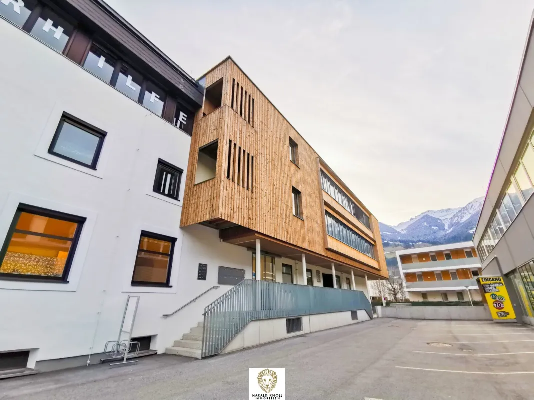 Großzügige Bürofläche in Toplage von Schwaz - Bild 1