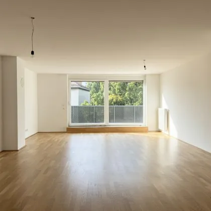 DACHGESCHOSSWOHNUNG mit Balkon - Bild 3
