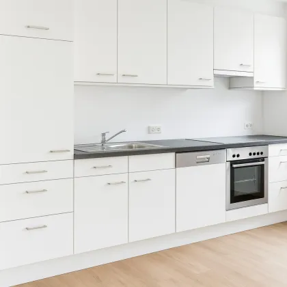 Ruhig wohnen, zentral genießen - gemütliche 2-Zimmer-Wohnung mit Wohlfühlcharakter! - Bild 2
