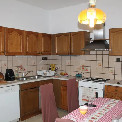 Einfamilienhaus im Innenhof – sanierungsbedürftiges Haus in ruhiger Lage des 21. Bezirks - Bild 3