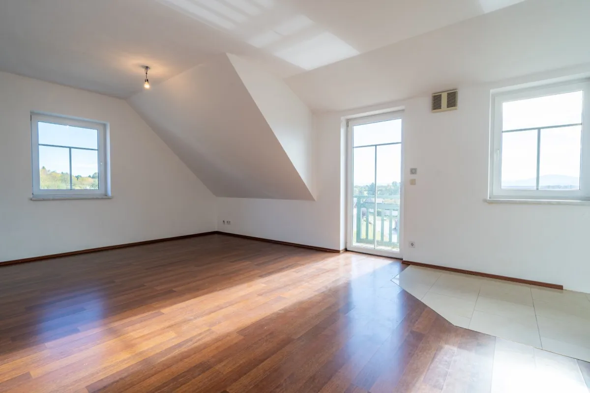 Hofamt Priel - 3 Zimmerwohnung mit Balkon und Schwimmteich - Bild 1