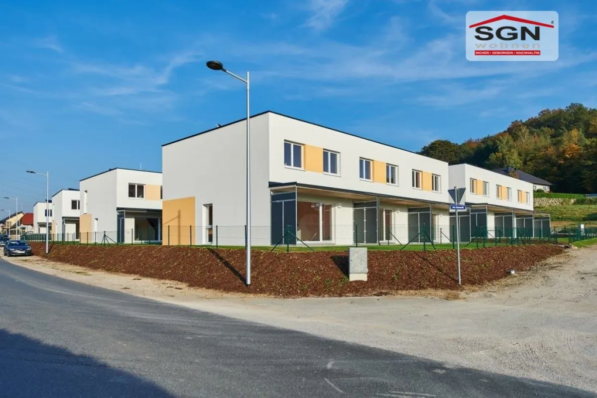 Gefördertes 4-Zimmer Reihenhaus mit Miete-Kaufoption u. 2 PKW-Stellplätze ab August in Wieselburg zu vermieten! - Bild 1