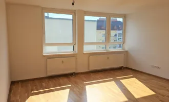 Schöne 2 Zimmerwohnung bei der Millennium City!