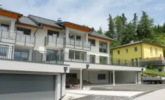 WOHNEN DE LUXE - 2 1/2-ZIMMER-WOHNUNG IM GRÜNEN