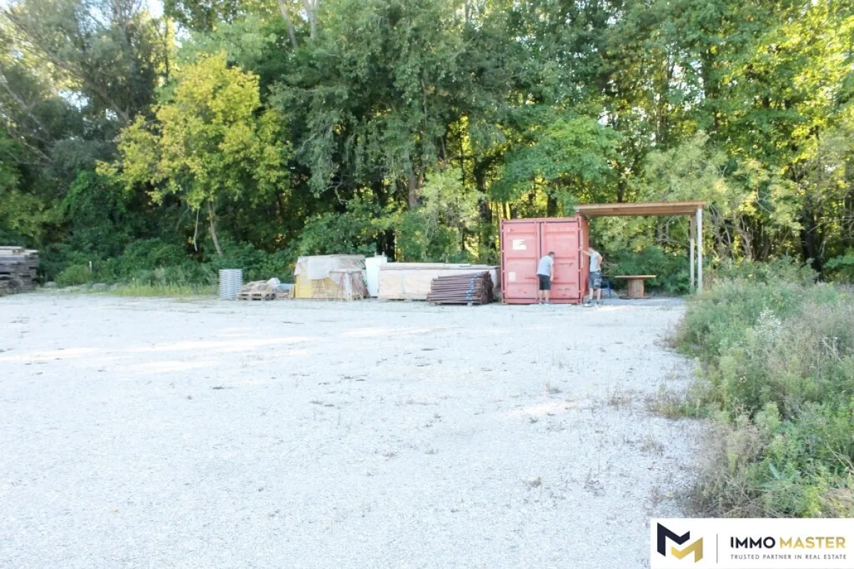 Geschotterte Abstellfläche langfristig zu mieten - Bild 1