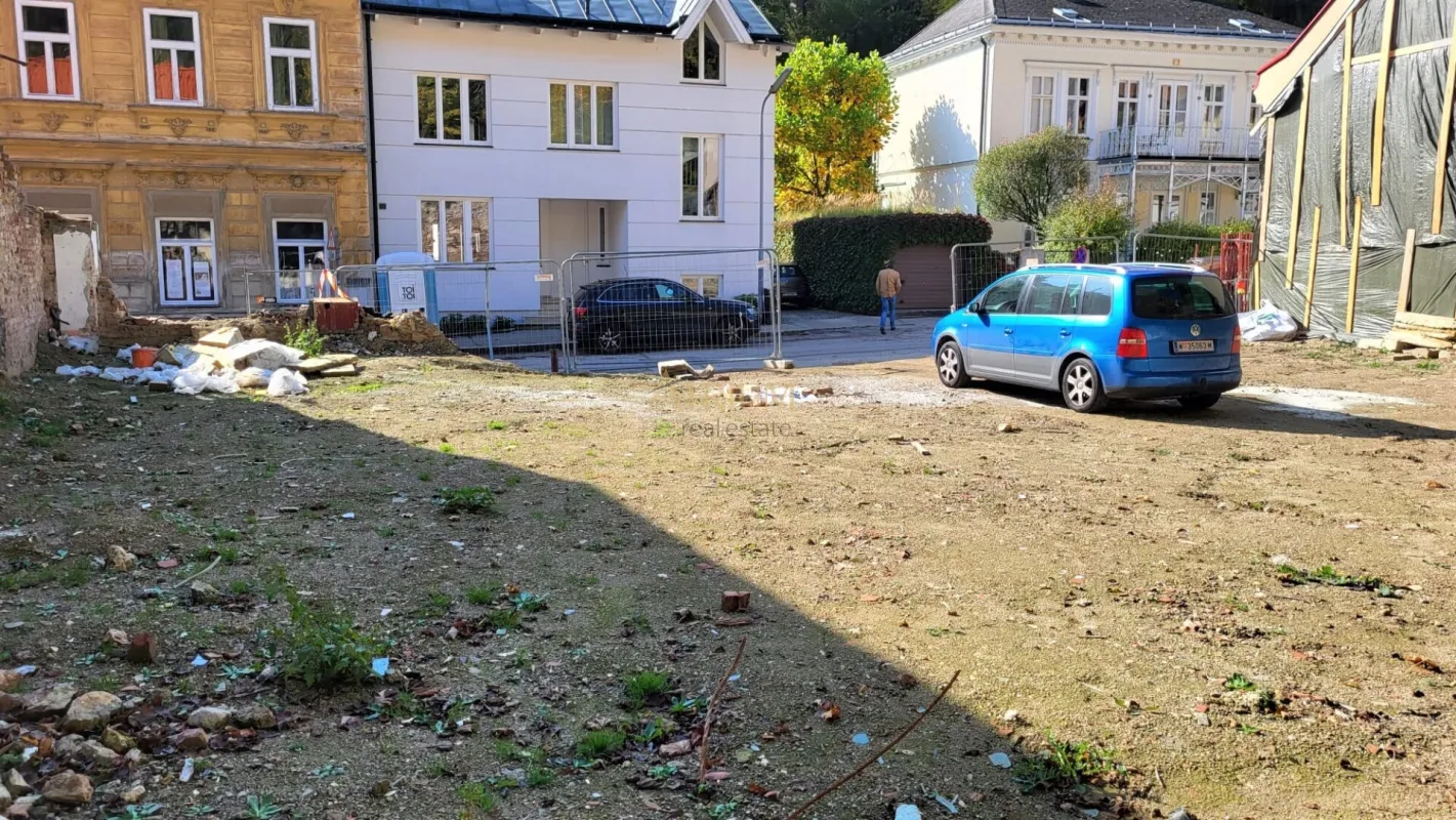 3000m² Grundstück, ( Bebaubare Fäche ca. 300m²)  mit  Wald und Gartenfläche  in Kalksburg - Bild 1