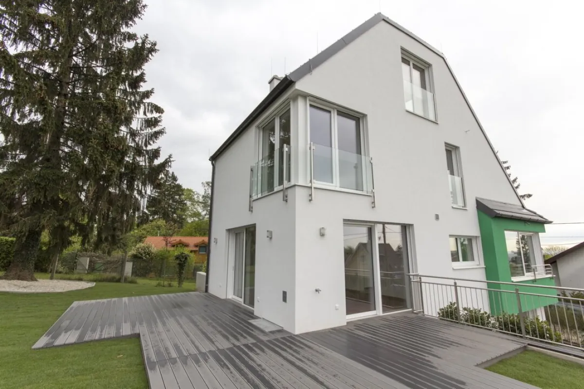 SONNIGES HAUS AM HEUBERG MIT SÜDWESTGARTEN & TRAUMBLICK - Bild 1