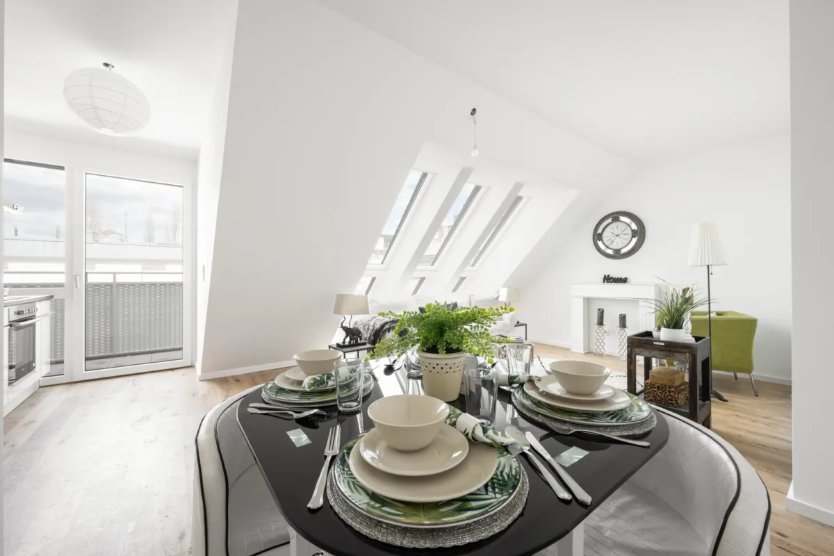 2 Zimmer Dachgeschoss mit traumhafter Dachterrasse - Bild 1