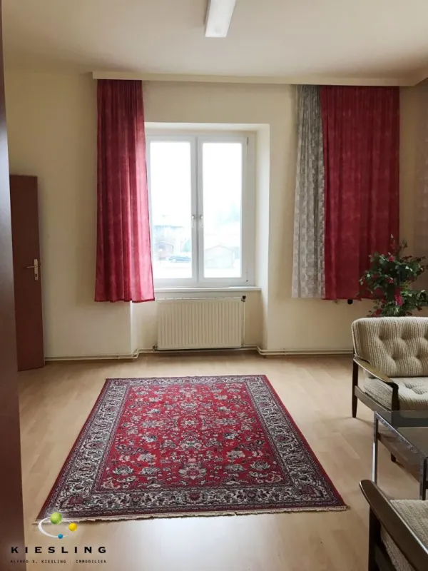 Obergeschoß einer Villa für Ordination, Büro oder Kanzlei zur Vermietung! - Bild 1