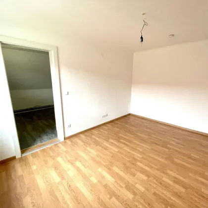 Nähe Stadtpark | 2 Zimmer | Dachgeschoß - Bild 3