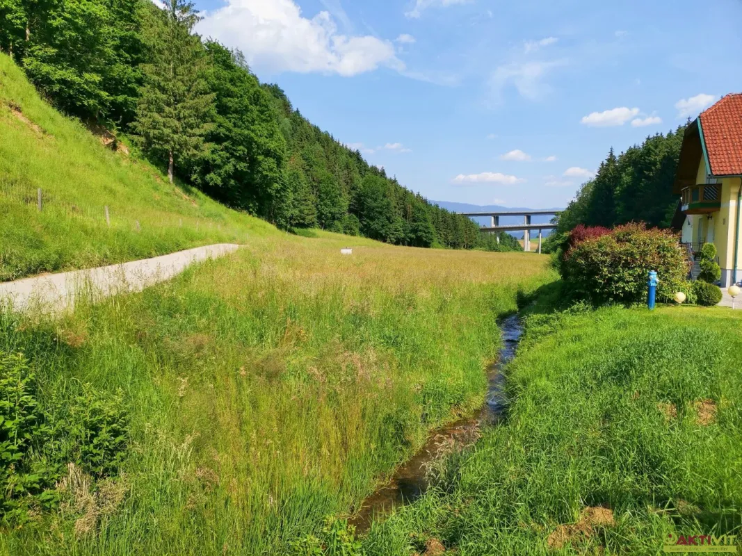 Update! - Wohnbau-Grund mit Garten-Anteil. - Ruhelage nahe St. Andrä. - Leben im Grünen. - Bild 1
