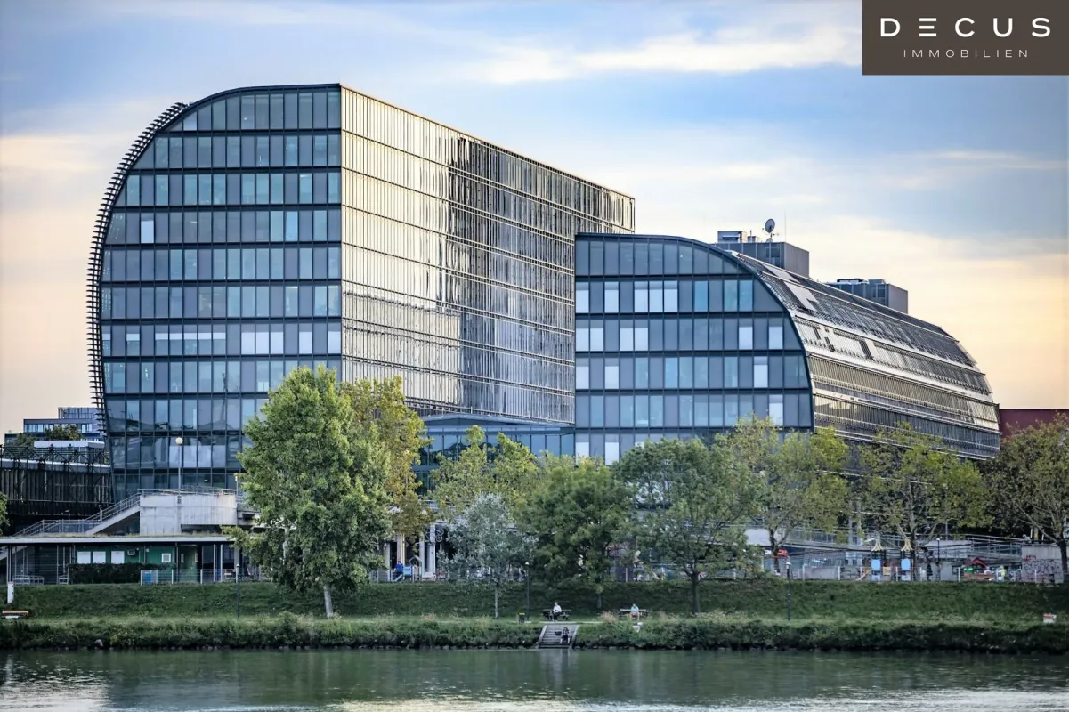 + + + RIVERGATE + + + ERSTKLASSIGE MODERNE BÜROS und 1 Geschäftsfläche + + + AN DER U-BAHN + + + - Bild 1