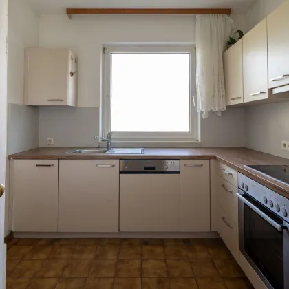 Schöne 3-Zimmer-Wohnung mit Garage in top Lage - Bild 3