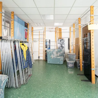 Geschäftslokal im Herzen von Neuhofen an der Krems zu vermieten - Bild 3