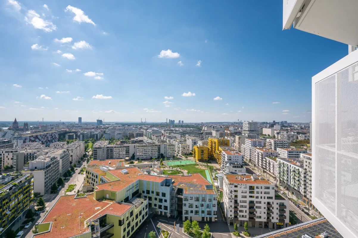 JETZT EIGENTUM! Traumhafter Panoramablick mitten im Nordbahnviertel (T188) - Bild 1