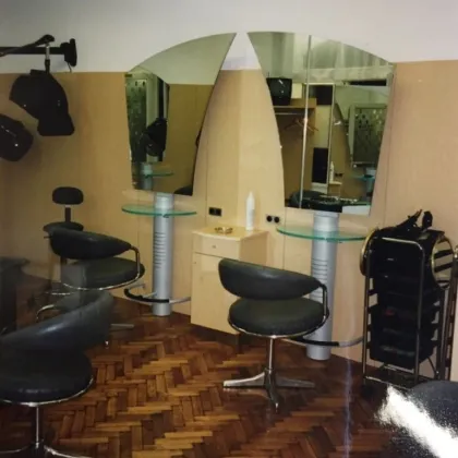 1180 WIEN -  Übernahmemöglichkeit ! RENOMMIERTER  FRISEURSALON  IN BESTER GERSTHOFER LAGE ! - Bild 2