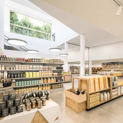 Einzigartige Fläche mit internationalem Flair – perfekt für Ausstellung, Retail, Galerie oder Museum - Bild 3