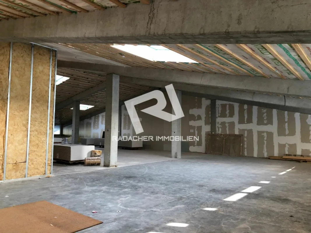 GESCHÄFTSFLÄCHE in zentraler Lage in Piesendorf zu vermieten! - Bild 1