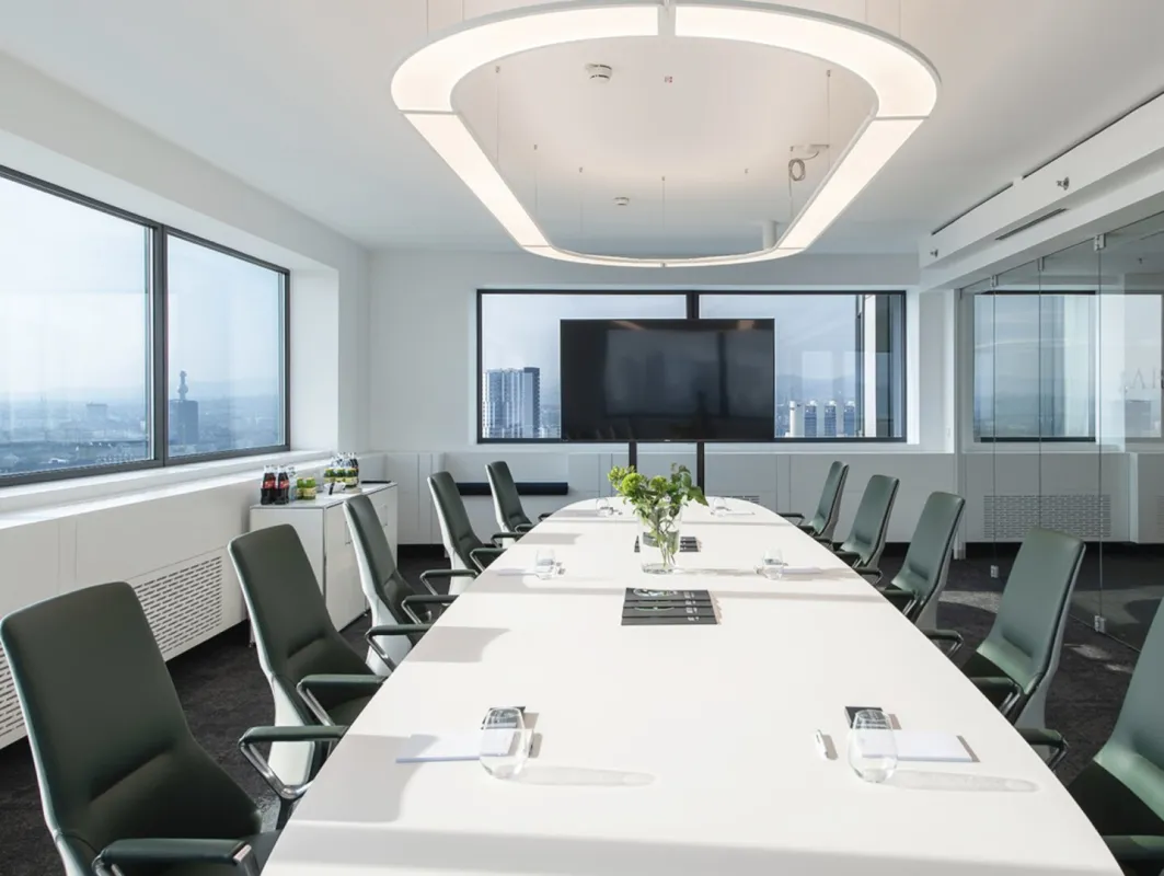 Traumhafte Büroflächen im Millennium Tower 2.OG - Bild 1