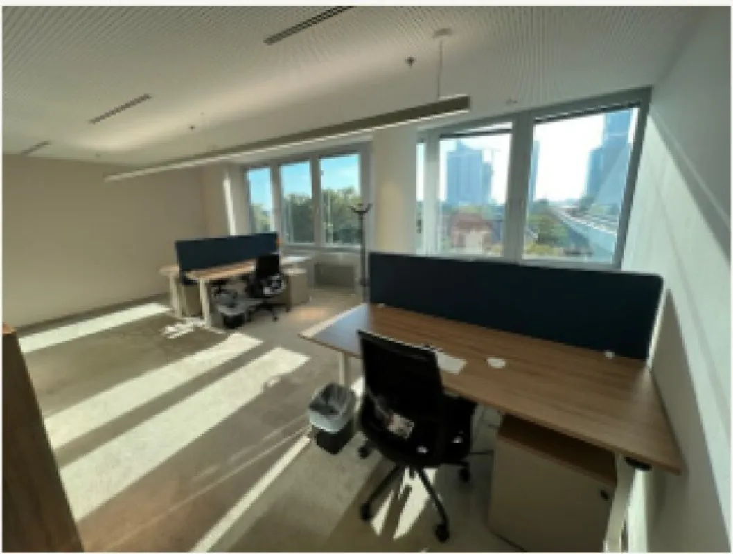 möblierter Büroraum für 4 Arbeitsplätze in modernem Büro-Tower, All Inclusive Paket - Bild 1