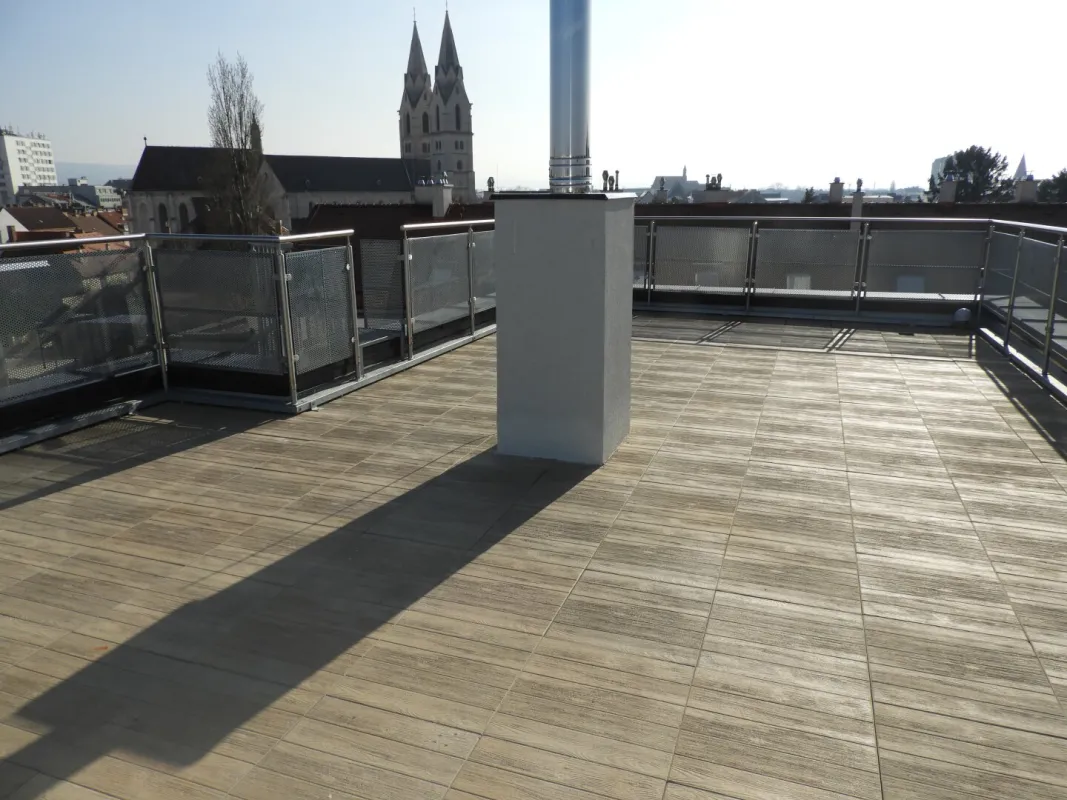 Kleinanlegerhit! Super Wohnungspaket für Investoren - 3 Wohnungen und 1 Dachterrassen-Maisonettewohnung in einmaliger Innenstadtlage - Bild 1
