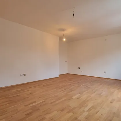 tolle 4 Zimmer Wohnung - teilsaniert - Einbauküche - Bild 2