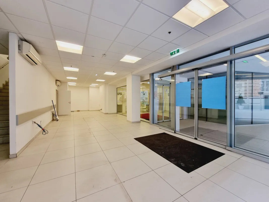Top-Bürostandort mit Portallokal Büro in frequentierter Innenstadtlage - Bild 1