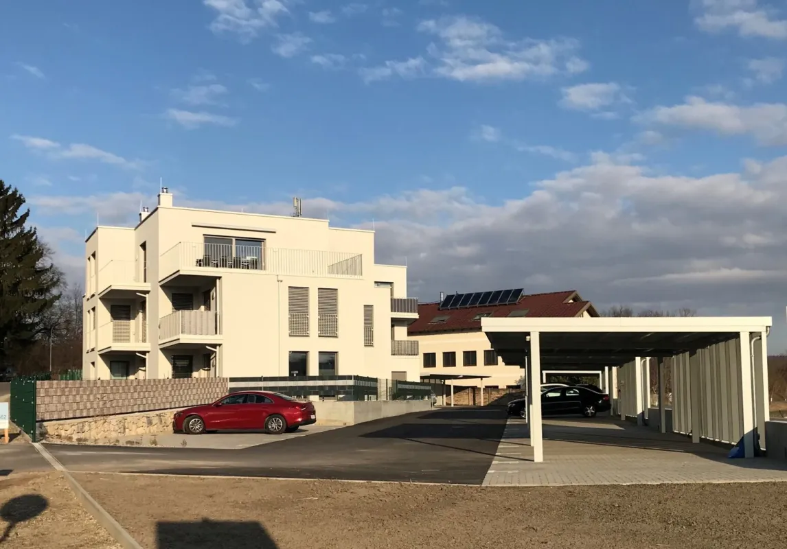 Parkplätze/Abstellplätze nahe Bahnhof Schleinbach - Bild 1