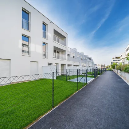 Erstbezug nach Neuerrichtung - Moderne 2-Zimmer-Wohnung mit großem Eigengarten - Bild 3