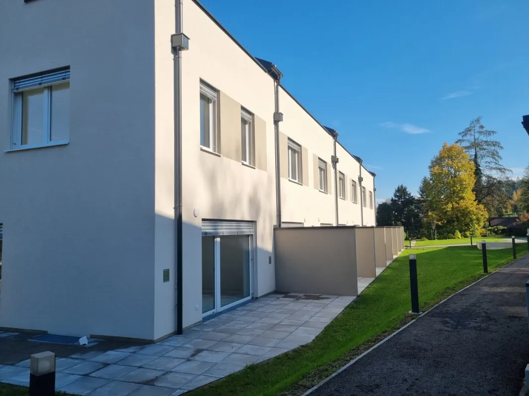 Wohnen am grünen Stadtrand von Linz - Reihenhaussiedlung Agathe-Schwabenau-Weg - Bild 1