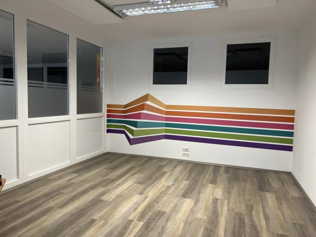 - tolles, sauberes Büro mit Teeküche und Seminarraum - - Bild 1