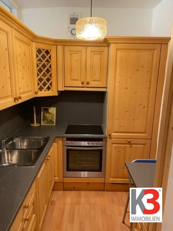 K3 - LAGE, LAGE, LAGE - Sehr helle und zentrale 2-Zimmerwohnung mit Balkon nur 10 Gehminuten in die Altstadt! - Bild 1