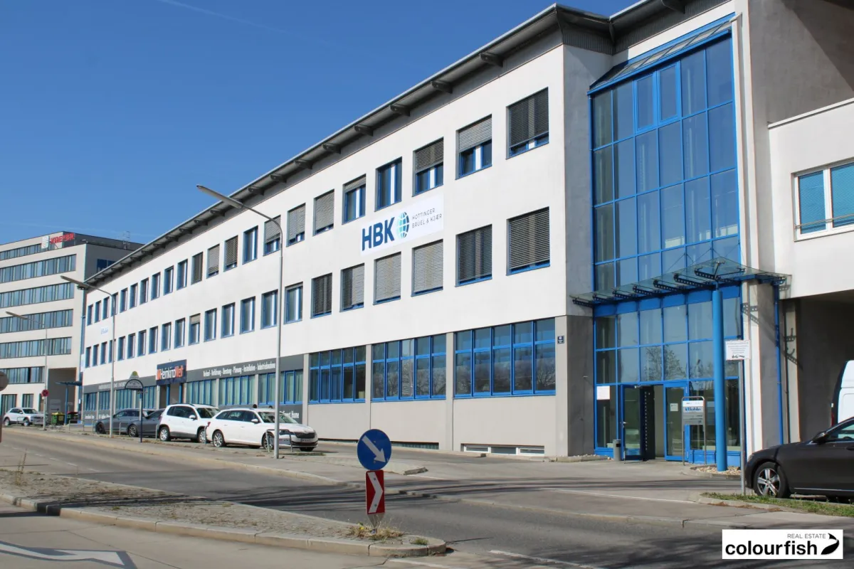 Top Preis-/Leistungsverhältnis - Moderne Bürofläche direkt bei U6 Perfektastraße zu mieten - Bild 1