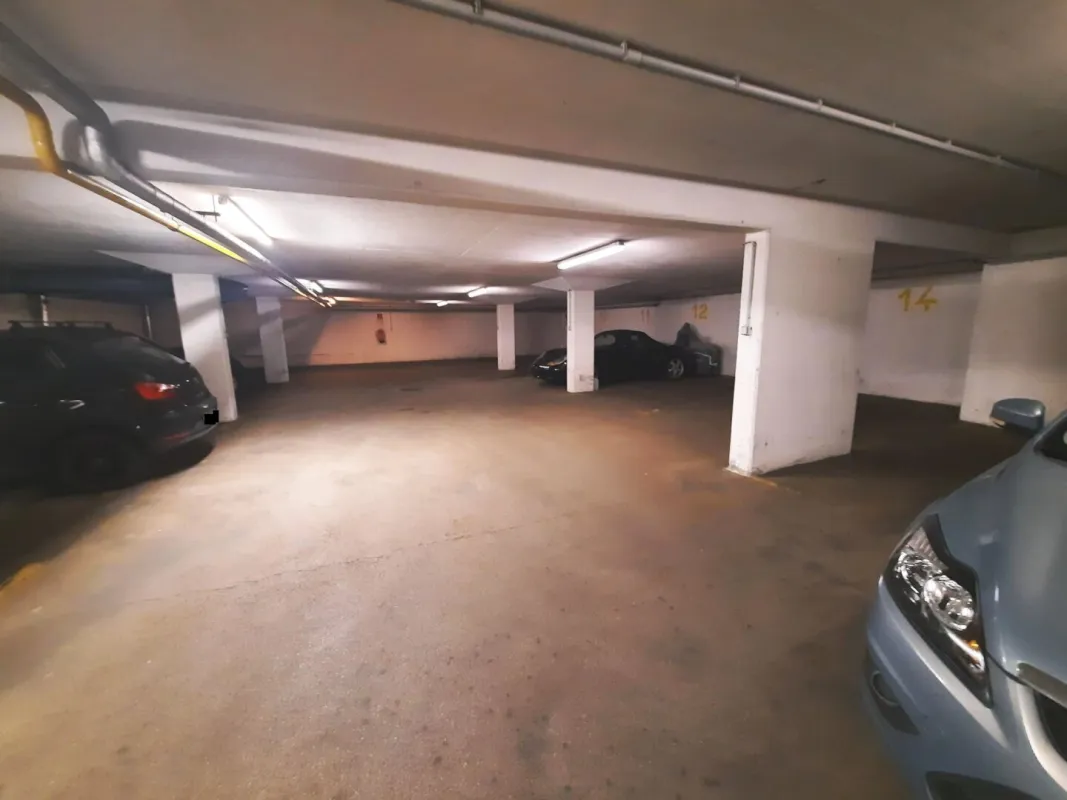 Willkommen in 1220 Wien – praktische Tiefgaragenplätze in der Erzherzog Karl Straße 245 - PROVISIONSFREI - Bild 1